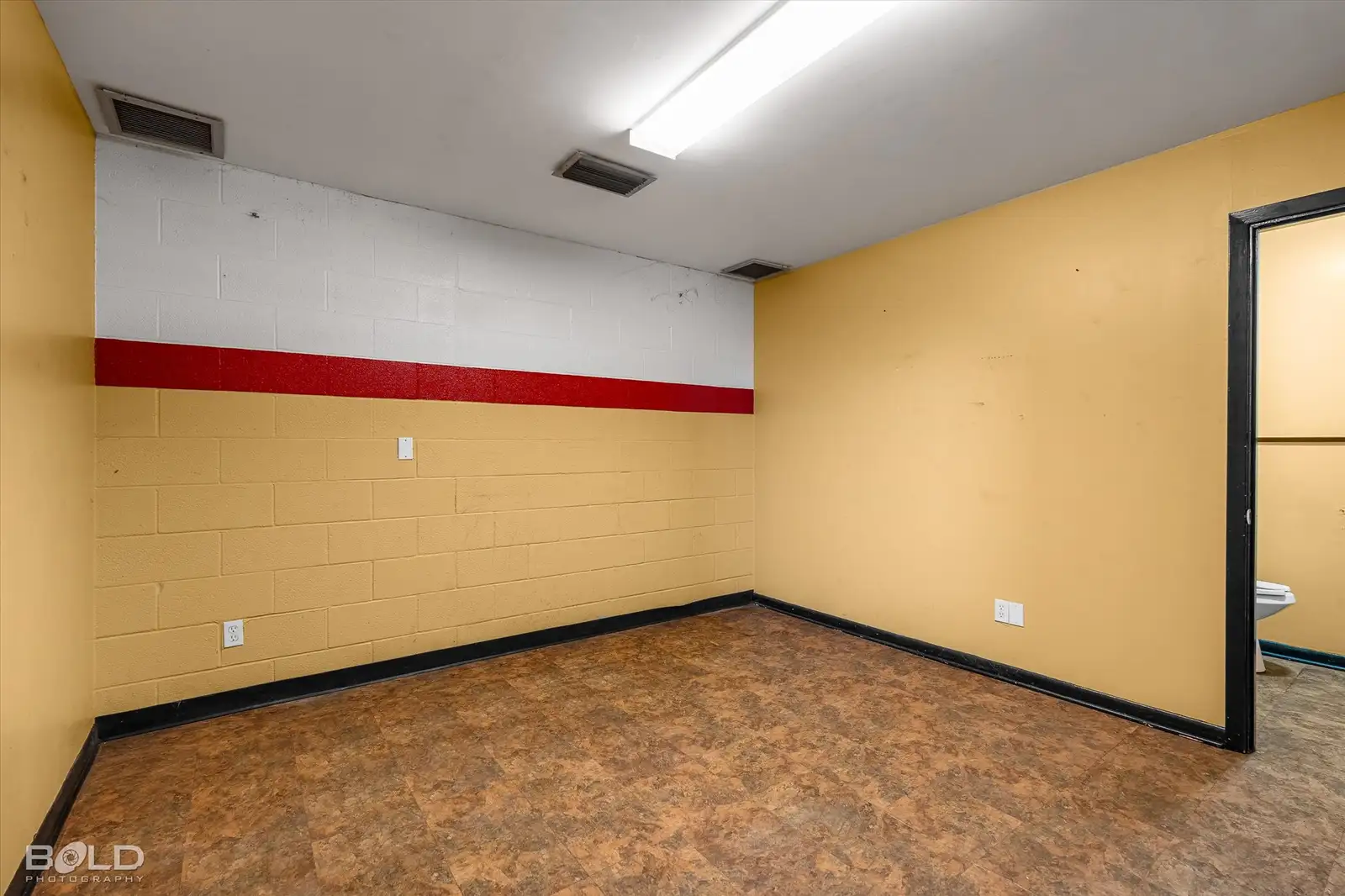 1717 Edwards St image 29