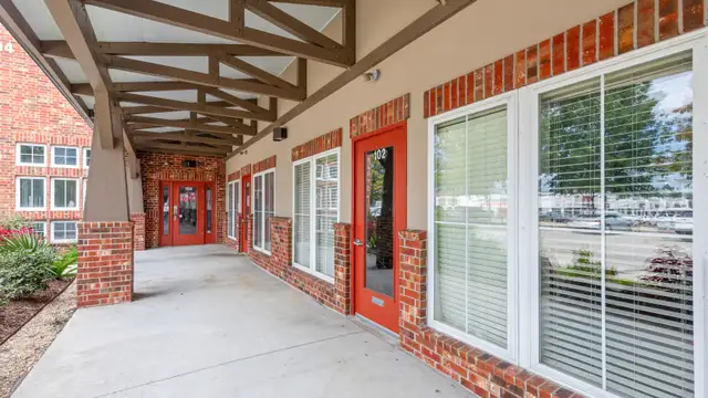 Retail Space For Lease thumbnail 2