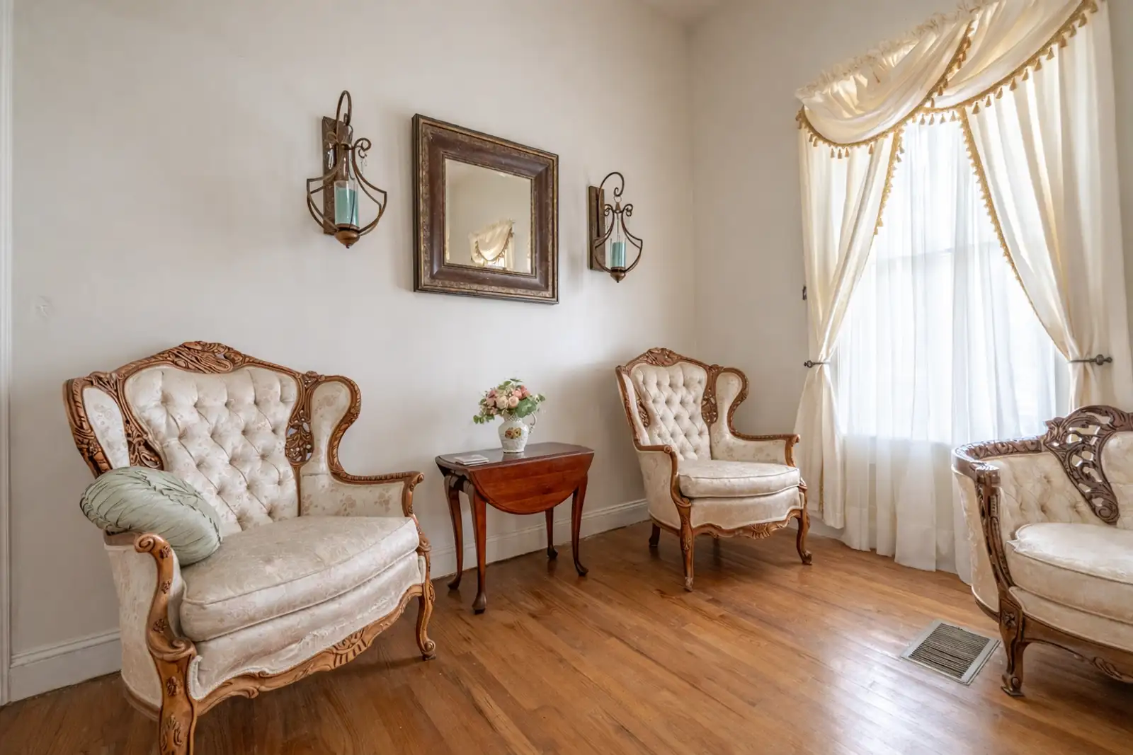 Historical Melady House image 27