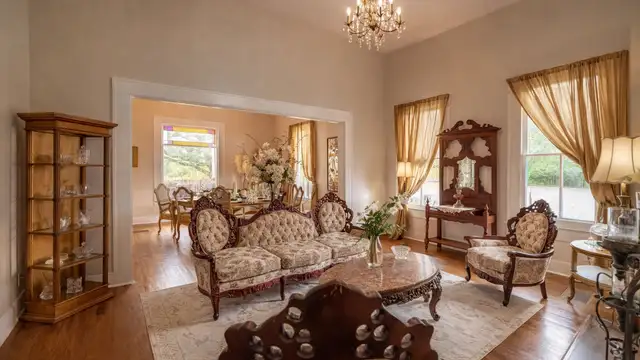 View image 11