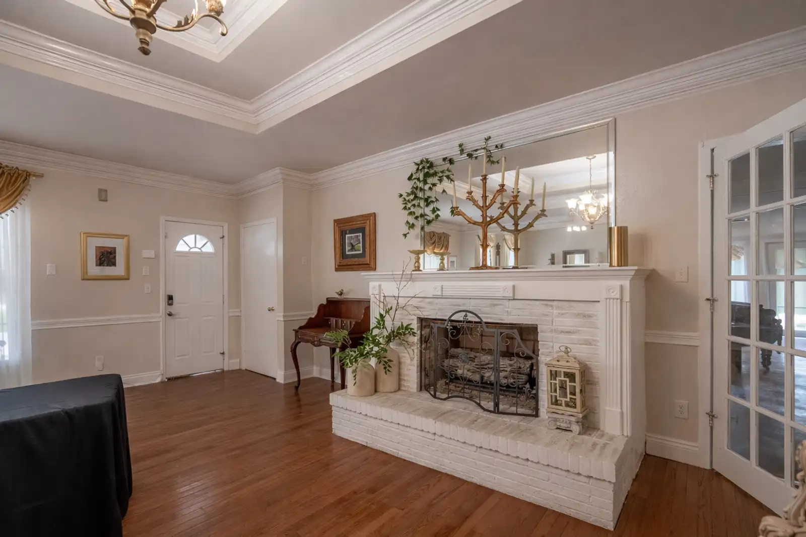 Historical Melady House image 33