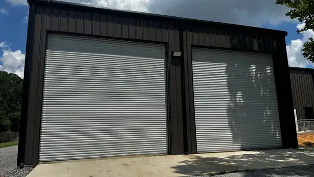 615 Hatchell Ln thumbnail 2