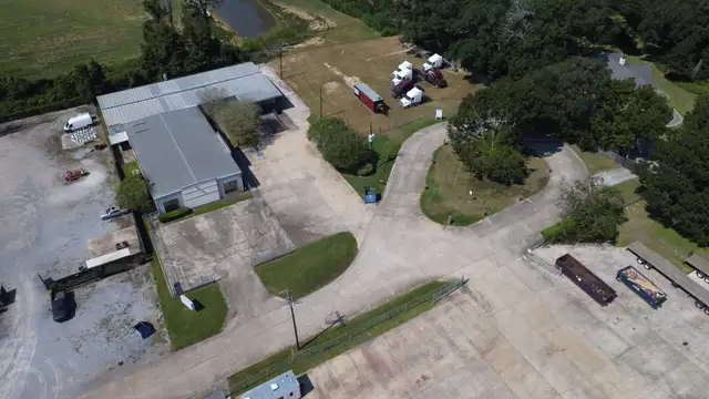 17820 Sotile Drive thumbnail 2