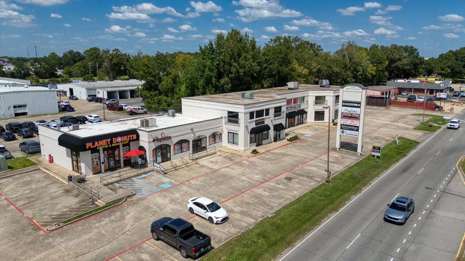Sherwood Square Shopping Center