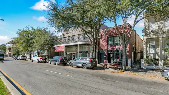 1513 St Charles Ave thumbnail 2