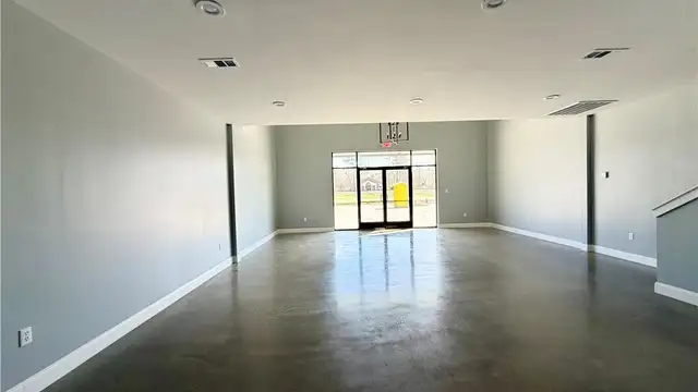 1100 SW Railroad Ave thumbnail 3