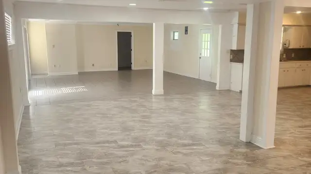 1305 E Hwy 30 thumbnail 4