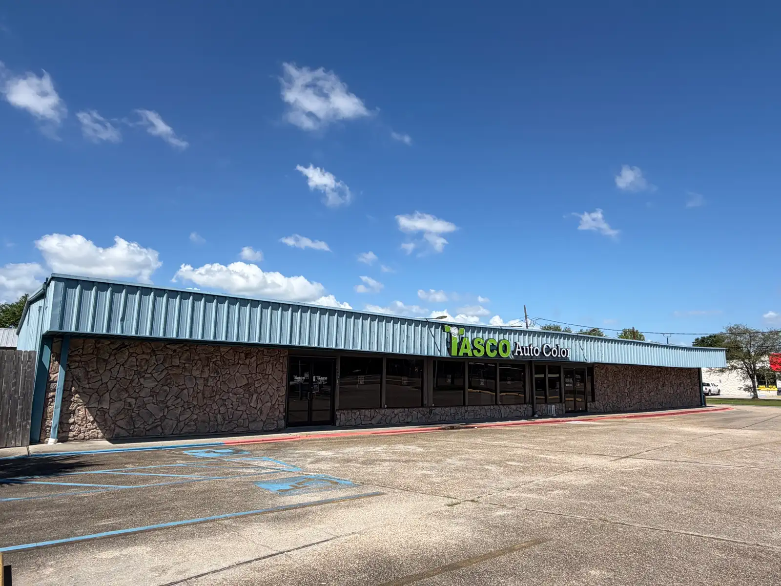 2504 Belle Chasse Hwy, Gretna, LA 70053