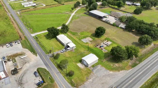 7789 Highway 1133 thumbnail 4