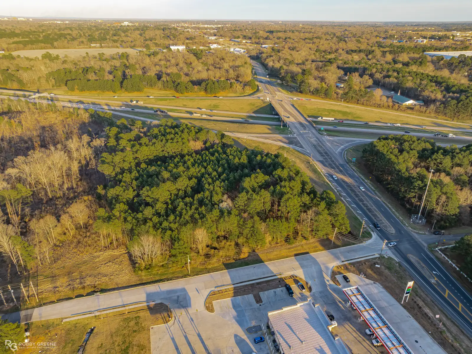 00 Lakeside Dr. image 4