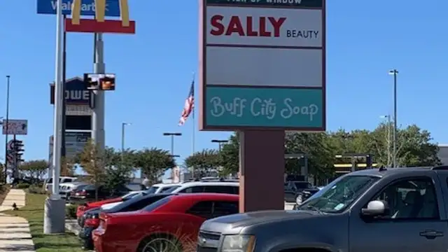 Ruston Center - Walmart  Retail Outparcel thumbnail 3