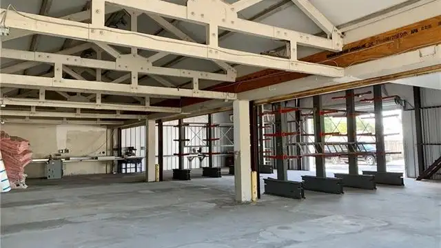 6314 Jefferson Hwy thumbnail 3