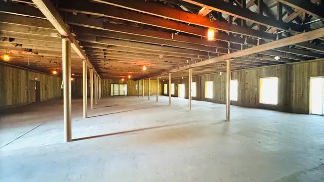 1010 Bene St thumbnail 4