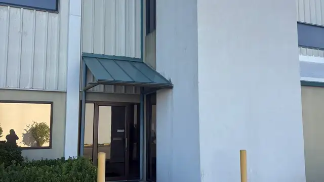 MOVE-IN SPECIALS | BROKER INCENTIVES: 4500 York St. - Freshly Renovated Office Space thumbnail 4