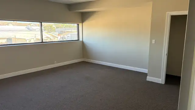 MOVE-IN SPECIALS | BROKER INCENTIVES: 4500 York St. - Freshly Renovated Office Space thumbnail 5