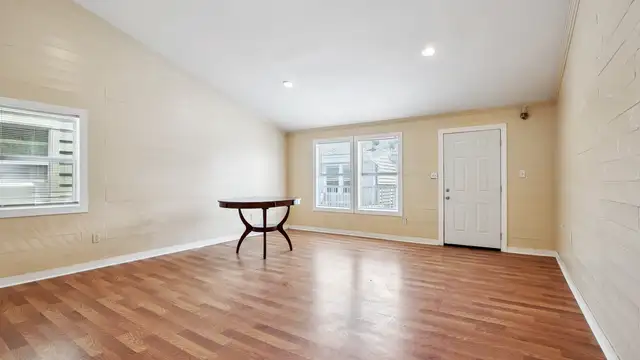 View image 4
