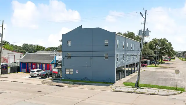 View image 25