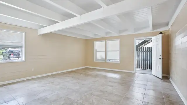 View image 7