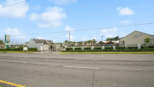 9415 Airline Hwy thumbnail 4