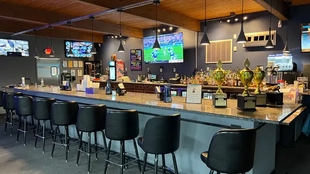 Renovated Multi-Use Retail on Barksdale Blvd. thumbnail 5