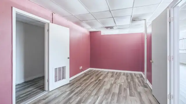 228 E Leonard Ave thumbnail 4