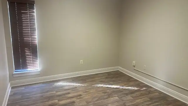 3040 Teddy Dr thumbnail 5