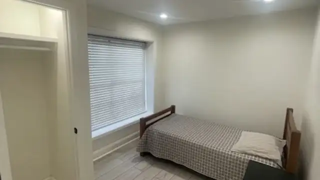 4315 Williams Blvd thumbnail 5