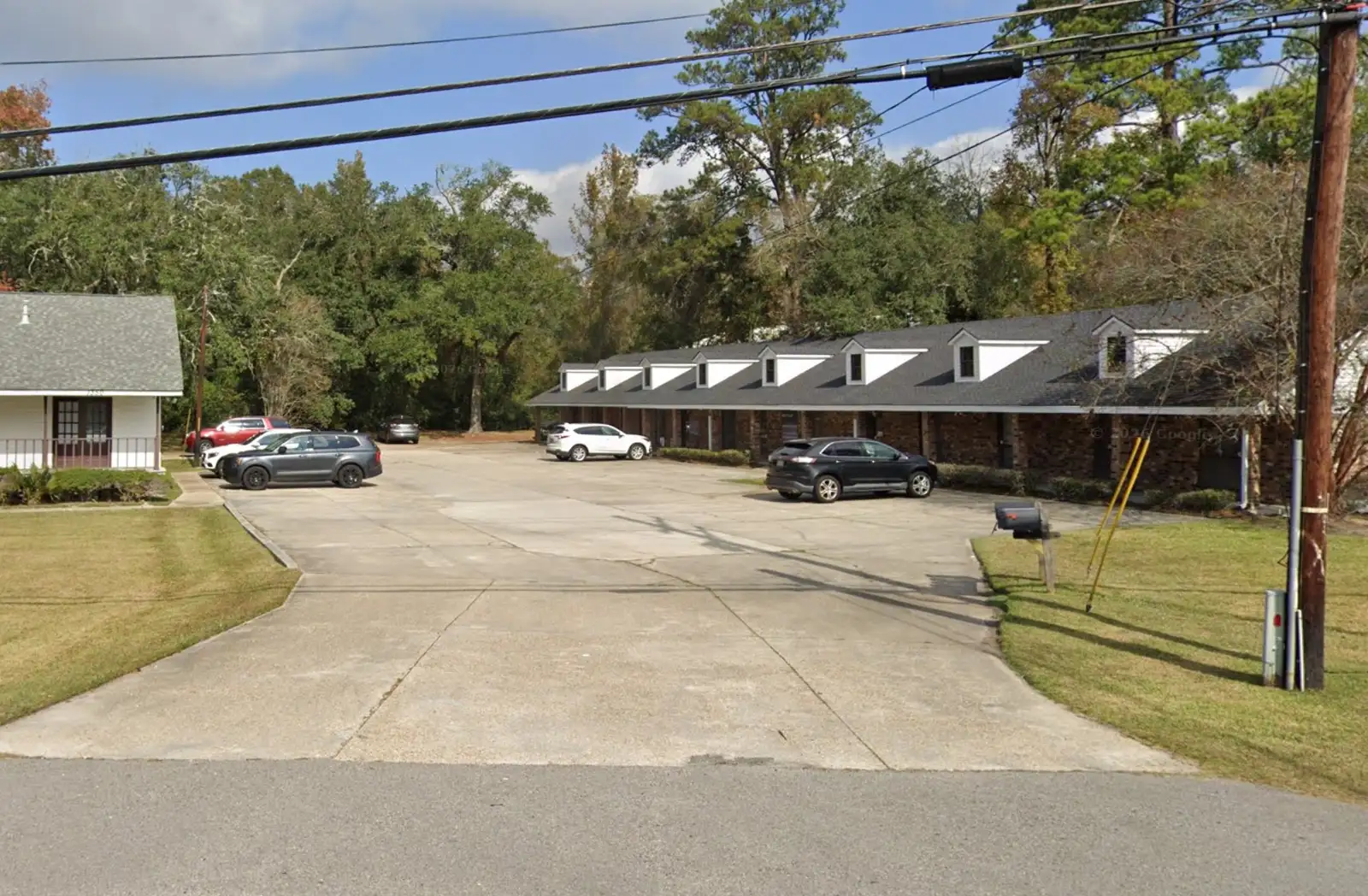 1346 Gause Blvd W