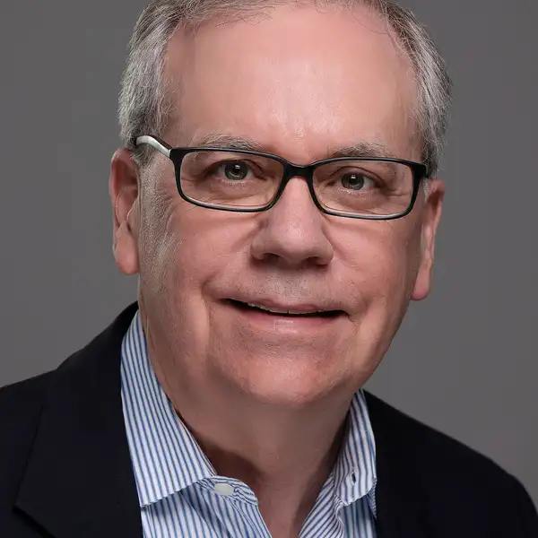 Broker Photo