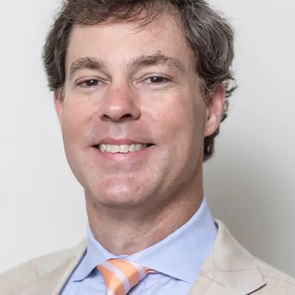 Broker Photo