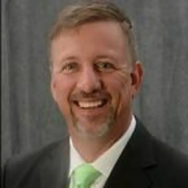Broker Photo