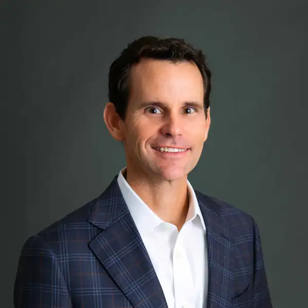 Broker Photo