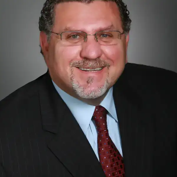 Broker Photo