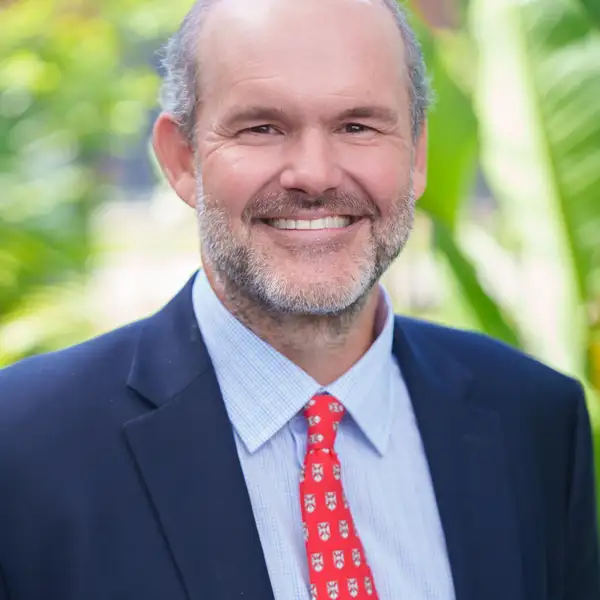 Broker Photo