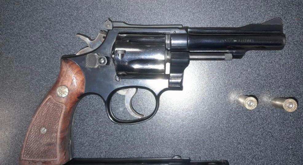 Pistola decomisada
