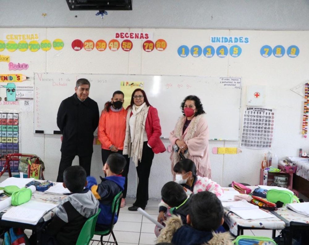 Visita titular de SEP federal Puebla; conoce modelo educativo de centros  escolares - Reto Diario