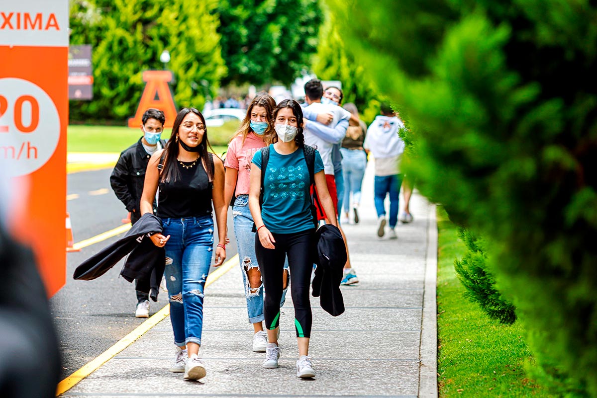 Más de 3 mil 500 estudiantes de la Anáhuac Puebla regresan a clases en
