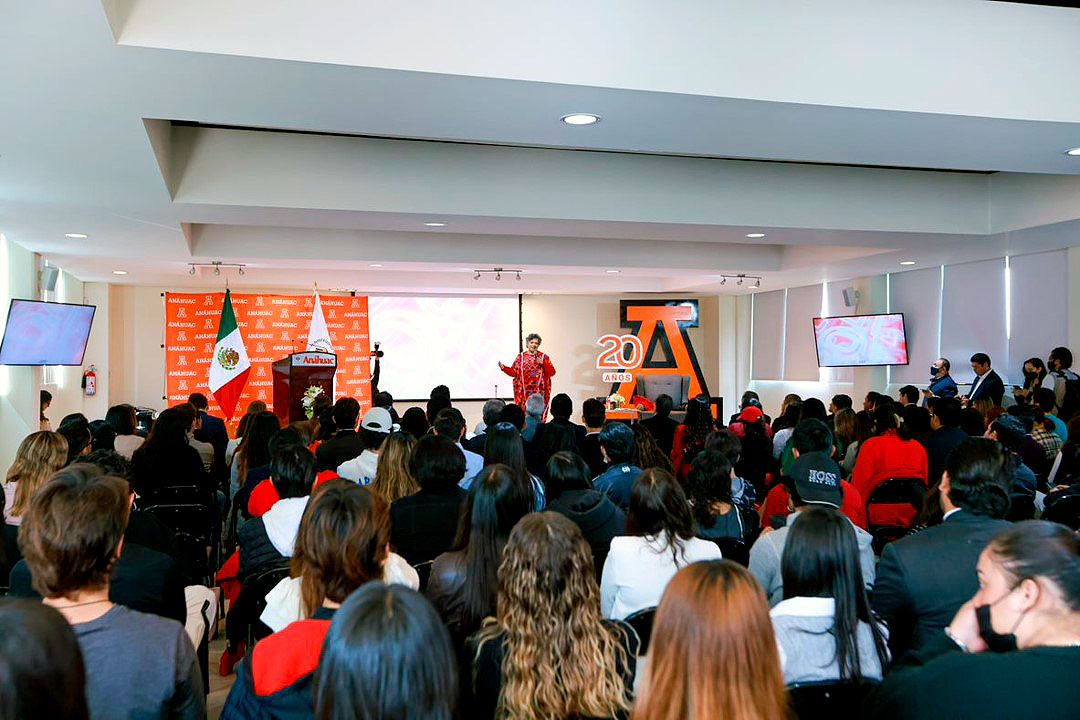 beatriz-paredes-universidad-anahuac-puebla