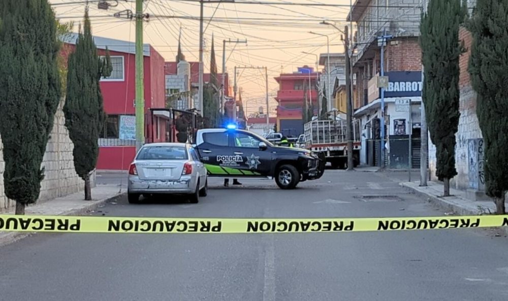 Asesinan a joven con cinco balazos en la colonia San Bernabé Temoxtitla