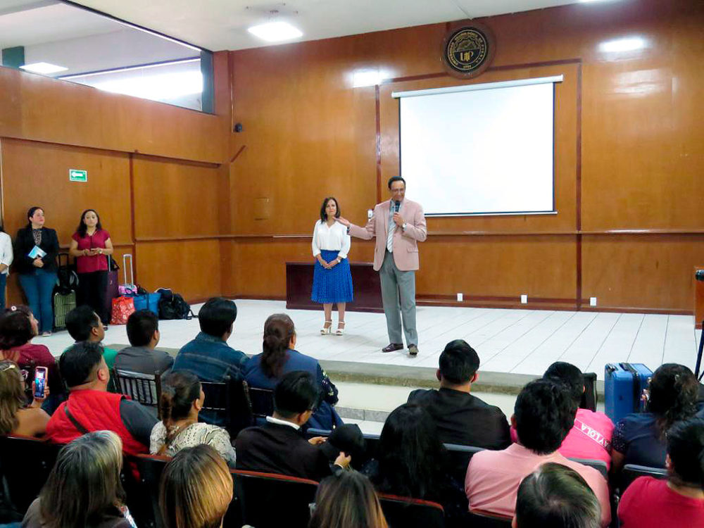 estudiantes-utp-acapulco-monterrey