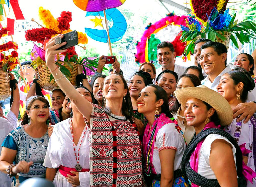 claudia-sheinbaum-pardo-guelaguetza-oaxaca-cdmx