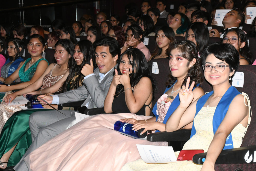 buap-graduacion-preparatoria-emiliano-zapato