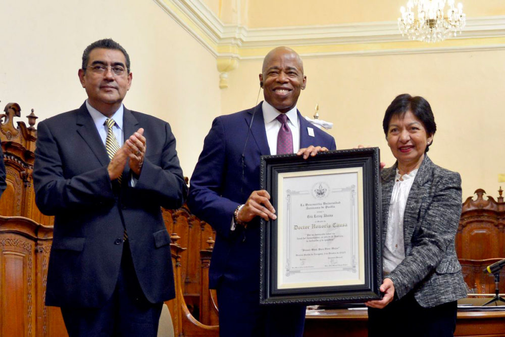 buap-eric-adams-doctorado-honoris-causa