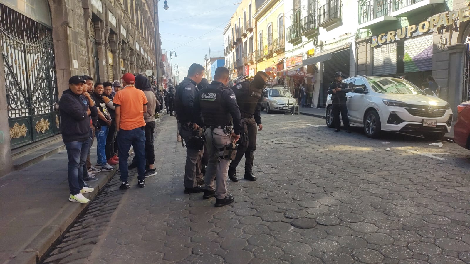 Ambulantes y policías