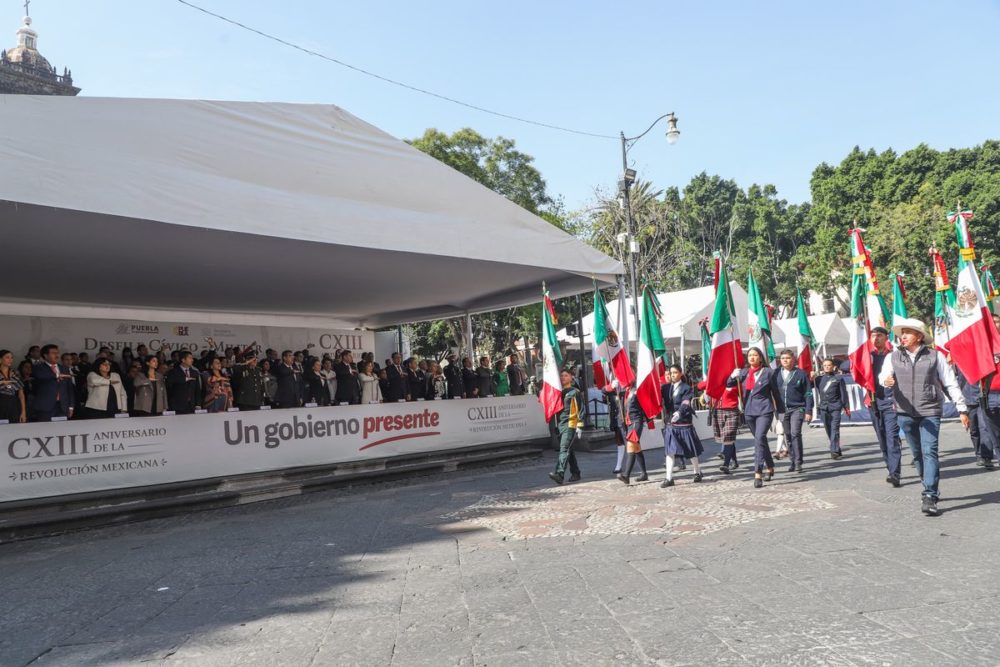 desfile-revolucion-mexicana-puebla