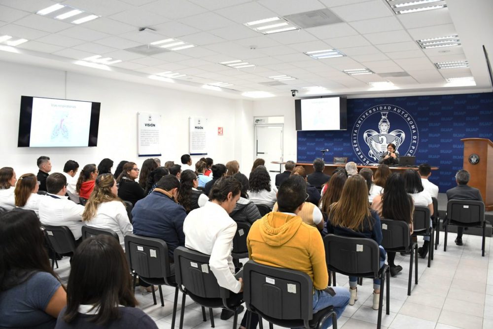 buap-lilia-cedillo-conferencia-enfermedades-respiratorias