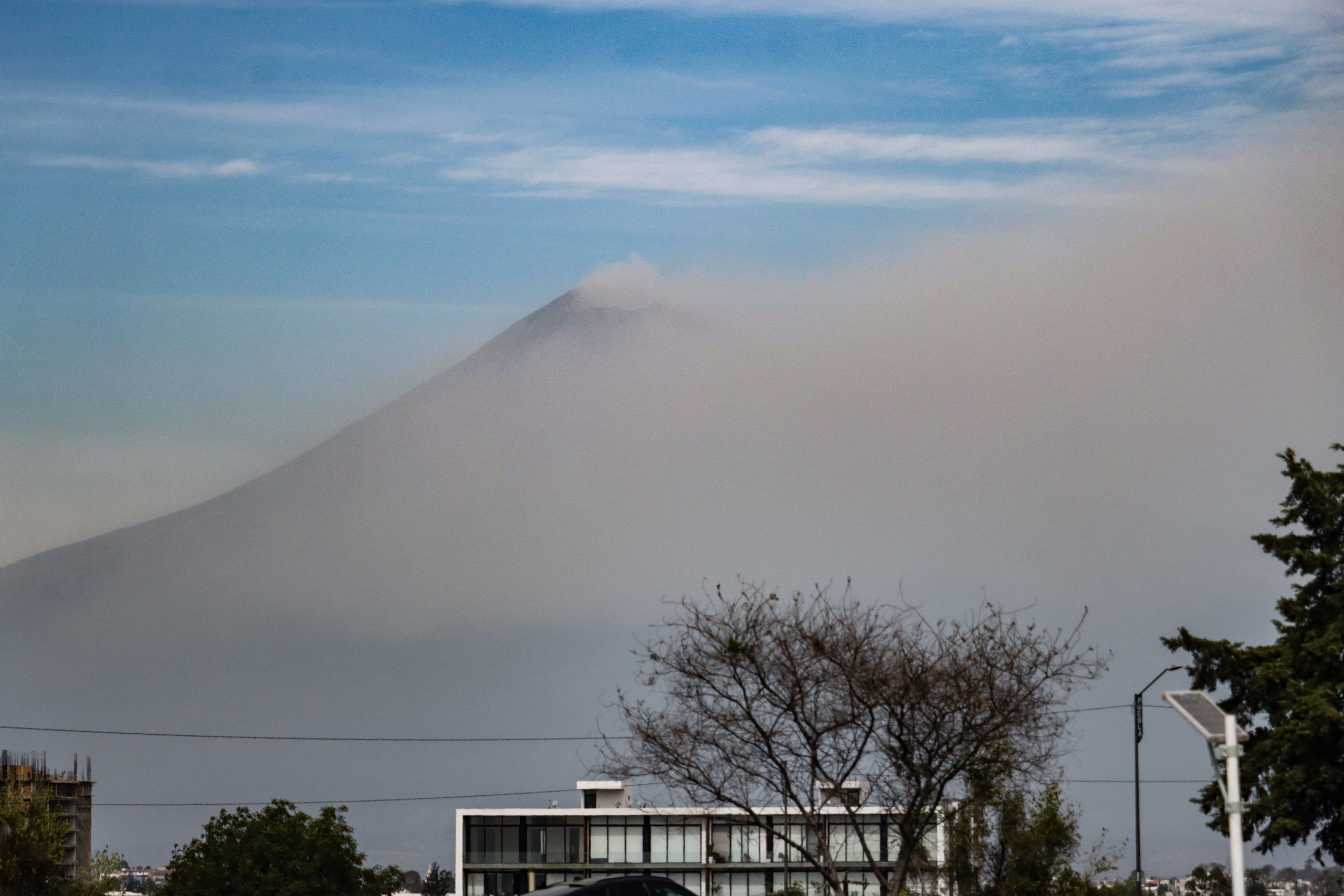 Reporte de ceniza volcánica y calidad del aire en Puebla