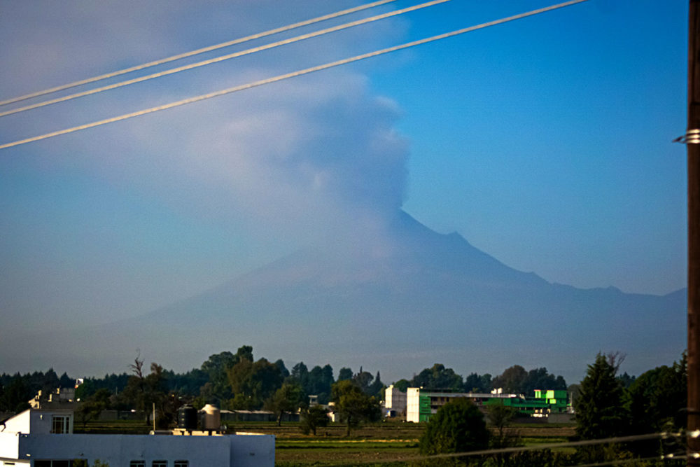 volcan-popocatepetl-fumarola