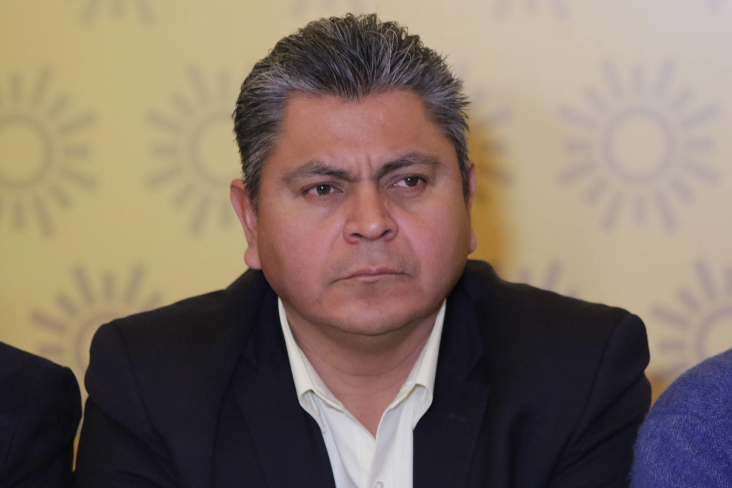 Morena denuncia ante el INE a Julián Rendón, candidato a diputado federal de la oposición