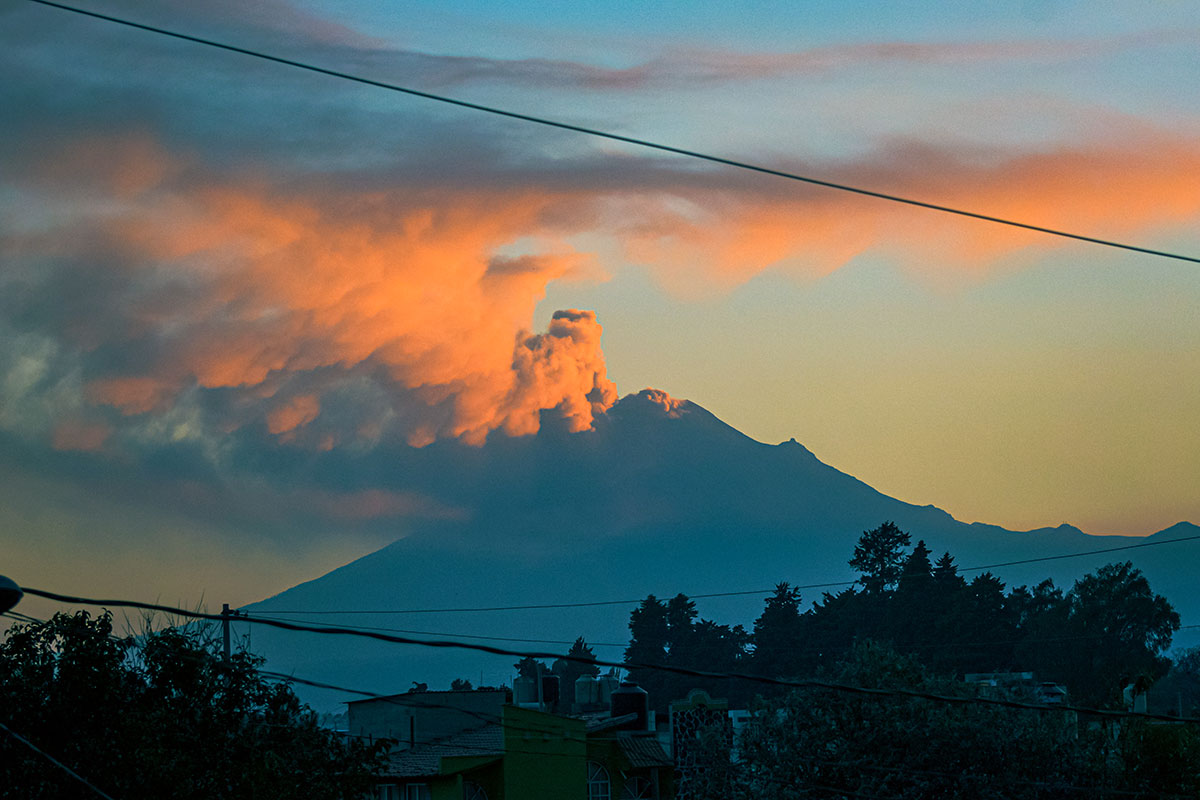 volcan-popocatepetl-fumarola